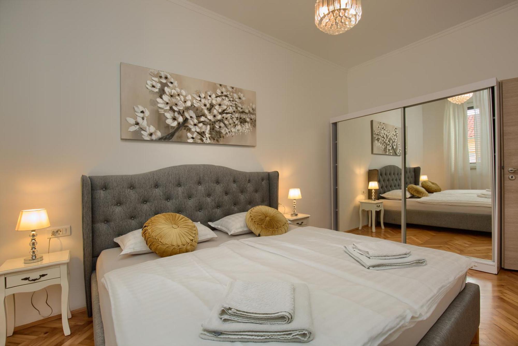 Augustus Apartment Pula Luaran gambar
